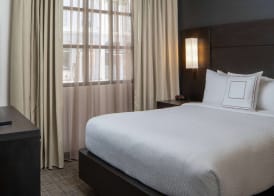 Sonesta ES Suites New Orleans Convention Center 4