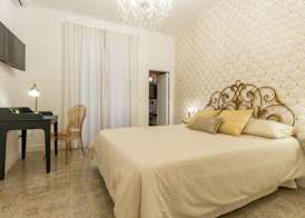 Casa dei Liuti Luxury GuestHouse 4