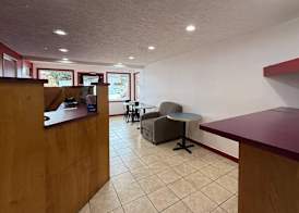 Econo Lodge Galax 2
