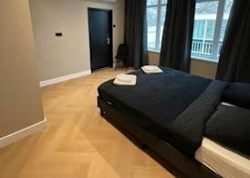 Hotel 83 4