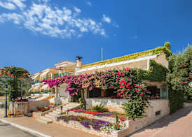 Loutra Beach Hotel 3