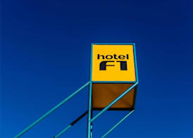 hotelF1 Nemours 5