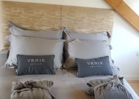 Vrnik Arts Club 2