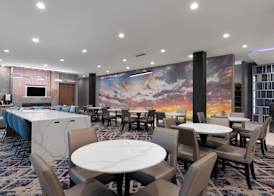 La Quinta Inn & Suites by Wyndham Athens I-65 4