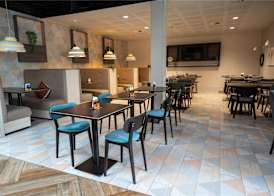 Hampton by Hilton Bristol Airport 5