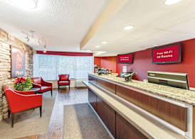 Red Roof Inn PLUS+ Mt Pleasant - Patriots Point 3