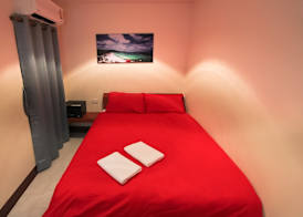 Walking Street Guest House 5