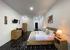 Rai Wood Carver and Homestay 3
