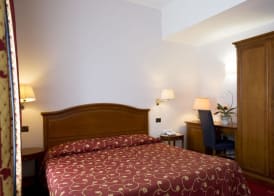 Carlton Hotel 5