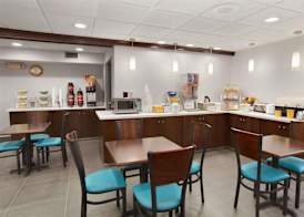 Hotel Kinder Express Near Coushatta Resort 2