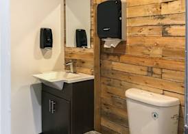Days Inn by Wyndham Raleigh Glenwood-Crabtree 2