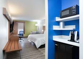Holiday Inn Express & Suites MOREHEAD CITY by IHG 3