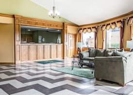 Quality Inn Morton at I-74 3