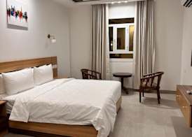 4 Guys Hotels 5