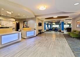 Holiday Inn Express & Suites LARGO-CLEARWATER by IHG 2