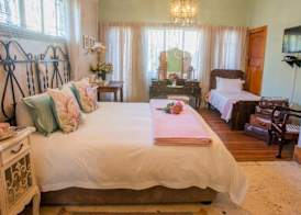 Mirabel Guesthouse 4