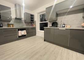 Quartz Apartment in Cambridge 2