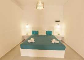Blue Island Hotel 3