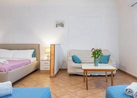 Guesthost - Piazza Pretoria Roomy Flat With Balconies X8 4