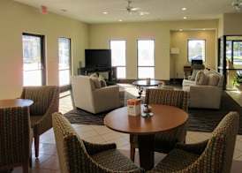 Econo Lodge 2
