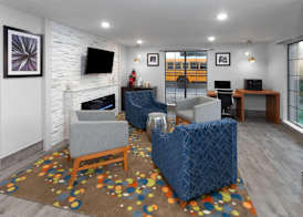 La Quinta Inn by Wyndham Champaign 5