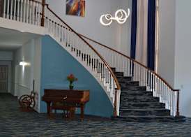 Days Inn and Suites by Wyndham Sikeston 5