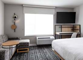 TownePlace Suites By Marriott Milwaukee West Bend 5