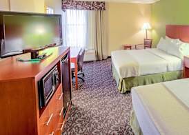 Quality Inn & Suites Downtown Mansfield 2