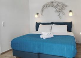 Nikos Rooms 5