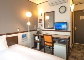 Toyoko Inn Osaka Umeda Nakatsu No.2 5