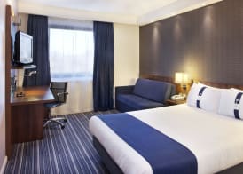 Holiday Inn Express TAMWORTH by IHG 5