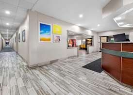 Days Inn by Wyndham near Kansas Speedway 4