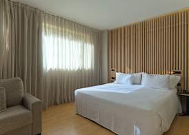Aparthotel Atenea Barcelona 3
