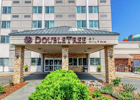DoubleTree by Hilton Neenah 3