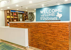 Hampton Inn & Suites Fort Worth-West-I-30 3