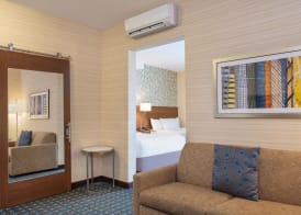 Fairfield Inn & Suites by Marriott Los Angeles LAX/El Segundo 3