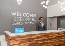 Hampton Inn & Suites by Hilton Toronto Downtown 4