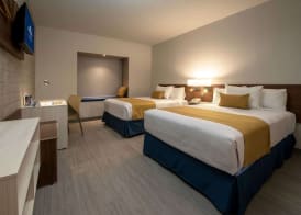 Microtel Inn & Suites by Wyndham Guadalajara Sur 4