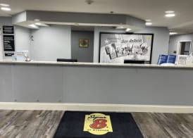 Super 8 by Wyndham San Antonio Downtown NE 2