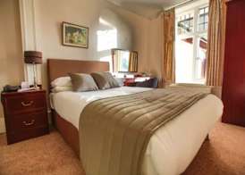 Oaklands Hotel 5
