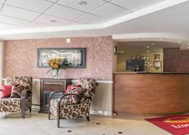 Econo Lodge 2