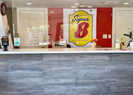 Super 8 by Wyndham Albuquerque Downtown 3