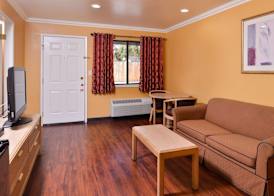 Americas Best Value Inn and Suites Clearlake 5