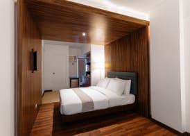 H Hotels - Metro North Uno 4