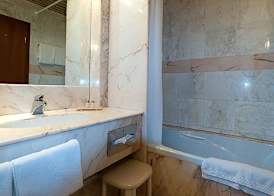 Hotel Am Blauen Wunder 3