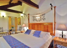 Hotel Casavieja 4