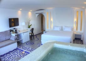 Astarte Suites 4