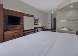 Holiday Inn Express MARSHALL by IHG 5