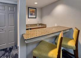 Best Western Batesville 5