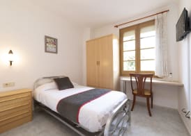 Hostal Montserrat 5